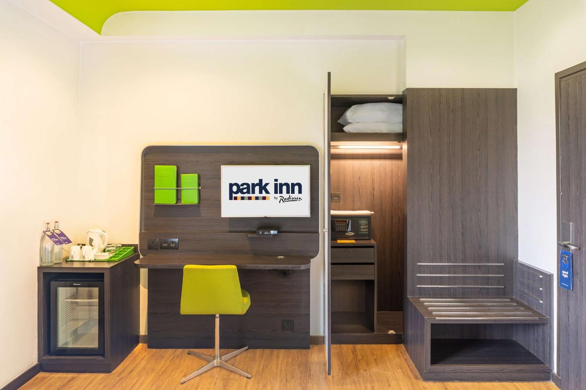 Park Inn By Radisson,South Delhi New Delhi Exterior photo Park Inn by Radisson, Berlin-Westend